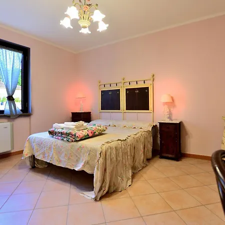 Casa Vacanze La Valle Del Tevere Otricoli Exterior photo